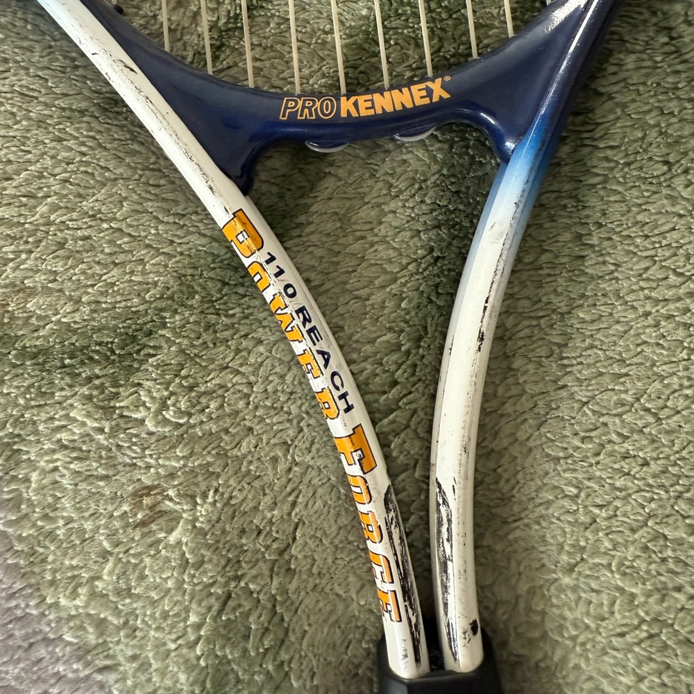 ProKennex Long Frame Power Reach Tennis Racket 🎾 - Picture 9 of 10